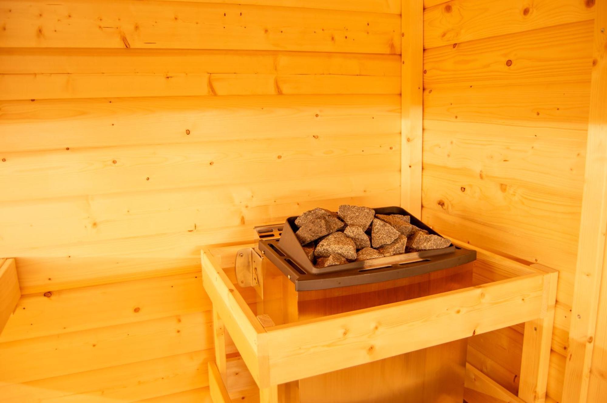 Wellness Mitten In Der Wasserfallstadt Triberg Triberg im Schwarzwald Bagian luar foto